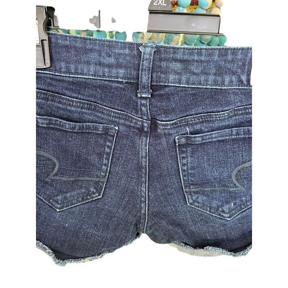 American Eagle Outfitter Women’s Jean Shorts Stretch Distressed SZ 4 - Picture 8 of 9